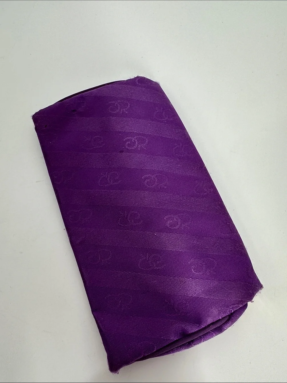 Vintage Oscar de la Renta clutch/makeup pouch